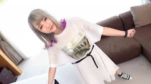 SIRO-4312 【第一枪】【纯白无辜身材】【美臀露】一个20岁的专业学生，对她独特的外表和讨厌的屁股著迷。感觉纯白身体亮起来的天真女友..网上AV应用→AV体验拍摄1385