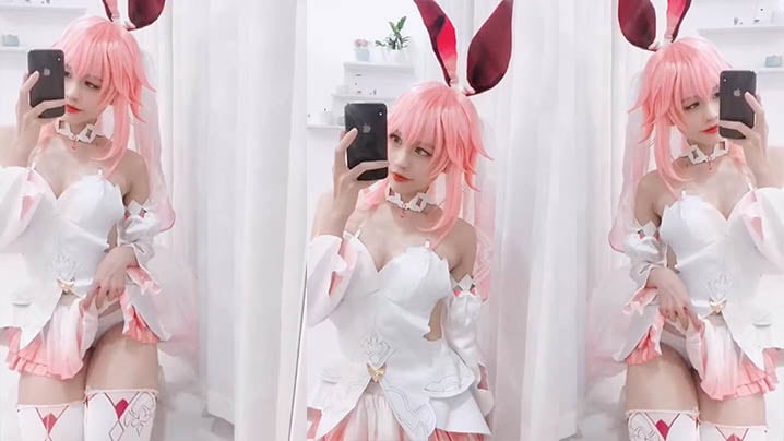cosplay兔女子自拍的
